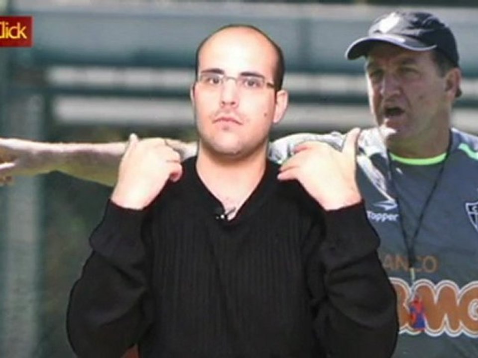 Corneteiro critica a pegada de Valdivia