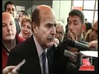 Napoli - Bersani risponde a Renzi