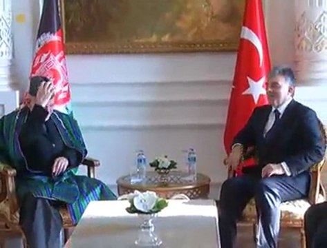 Cumhurbaşkanı Gül, Üçlü Zirvede Afganistan Cumhurbaşkanı Hamit Karzai ile görüştü