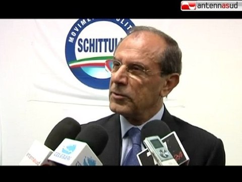 TG 31.10.11 Schittulli: Me ne vado perchè non mi piace questo modo di fare politica