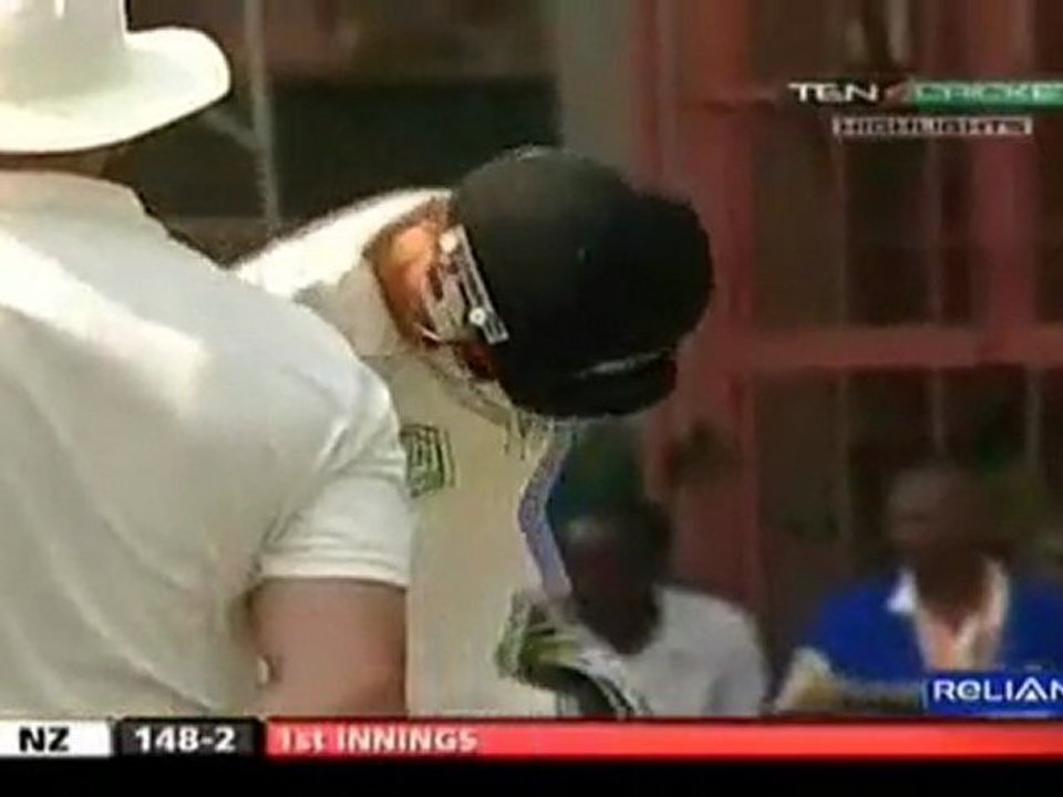 NZ ZIM 1st test day1-pt3