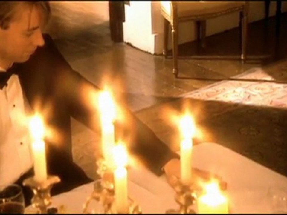 Derren Brown at a dinner party