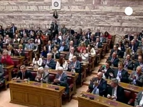 Greek socialists turn on PM over referendum