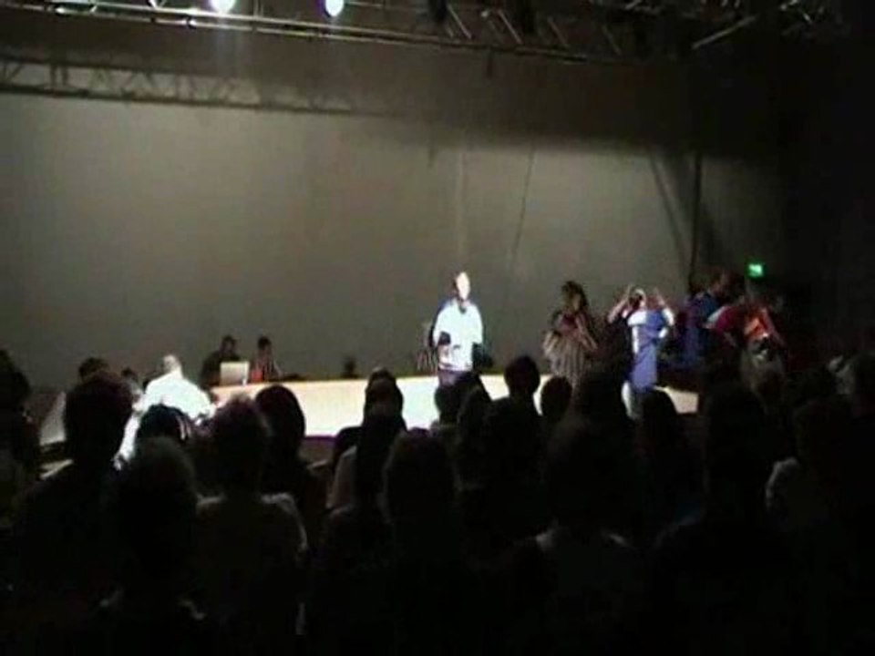 Improvisation Space Gônes: classe affaire.