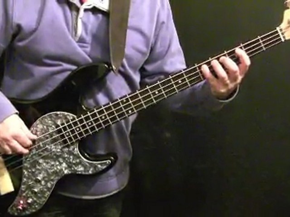How To Play Bass to Buffalo Soldier