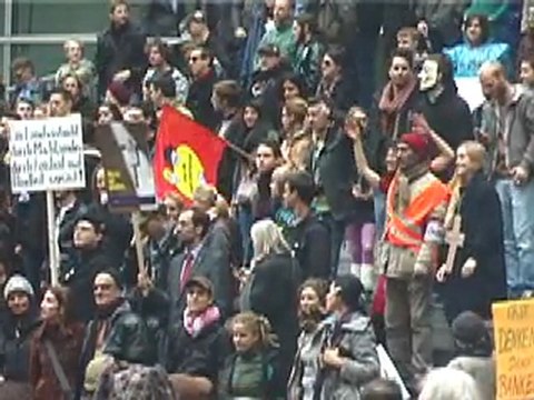 Occupy Frankfurt - EZB die Flaschen der Banken, Demo z. Europäischen Zentralbank Frankfurt - EZB