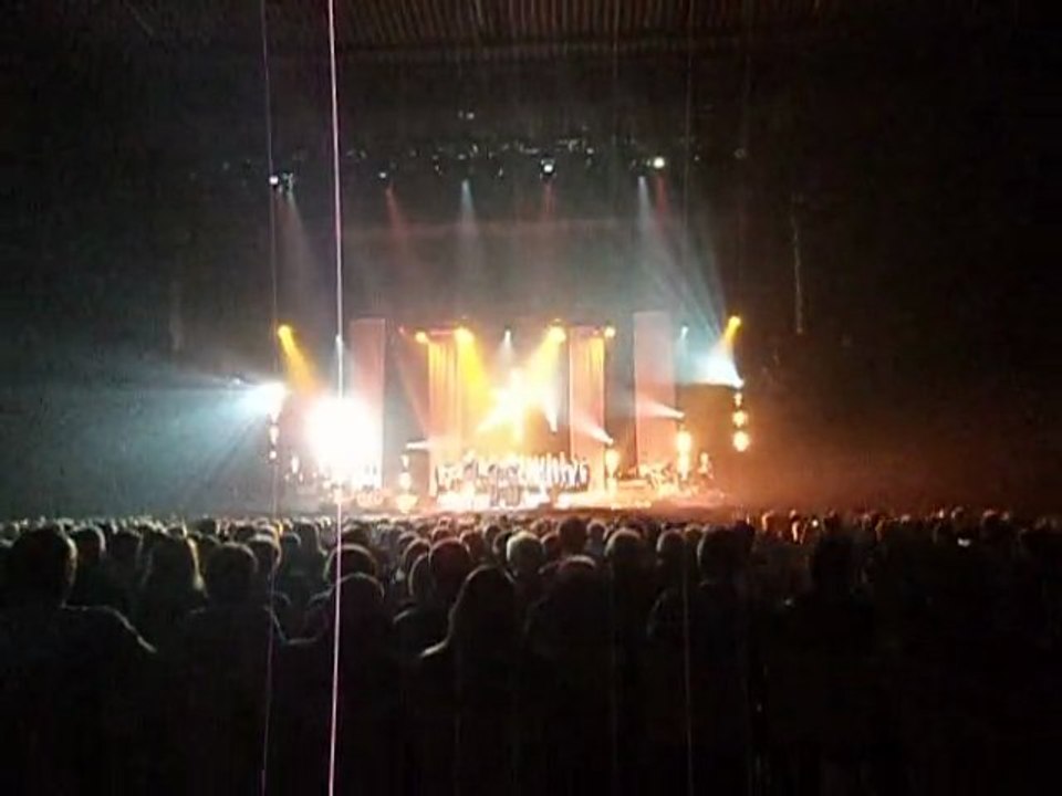 "Les prêtres" - Spiritus Dei final (Zénith de Lille, 29 octobre 2011)