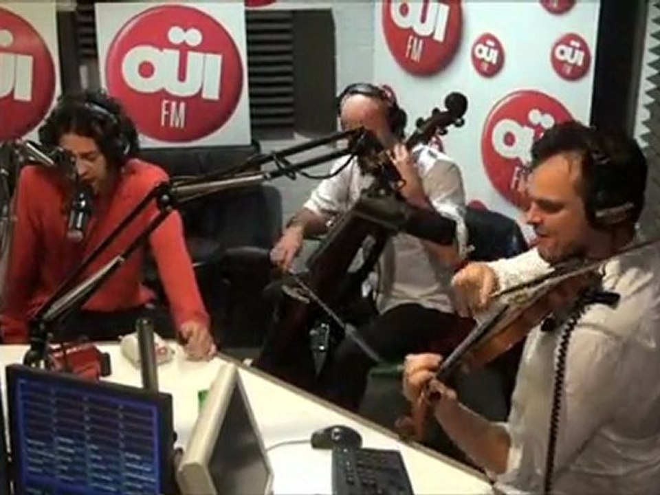 True Live - Led Zeppelin Cover - Session Acoustique OÜI FM