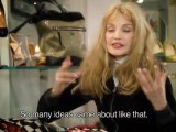 Christian Louboutin filme Arielle Dombasle pour son livre