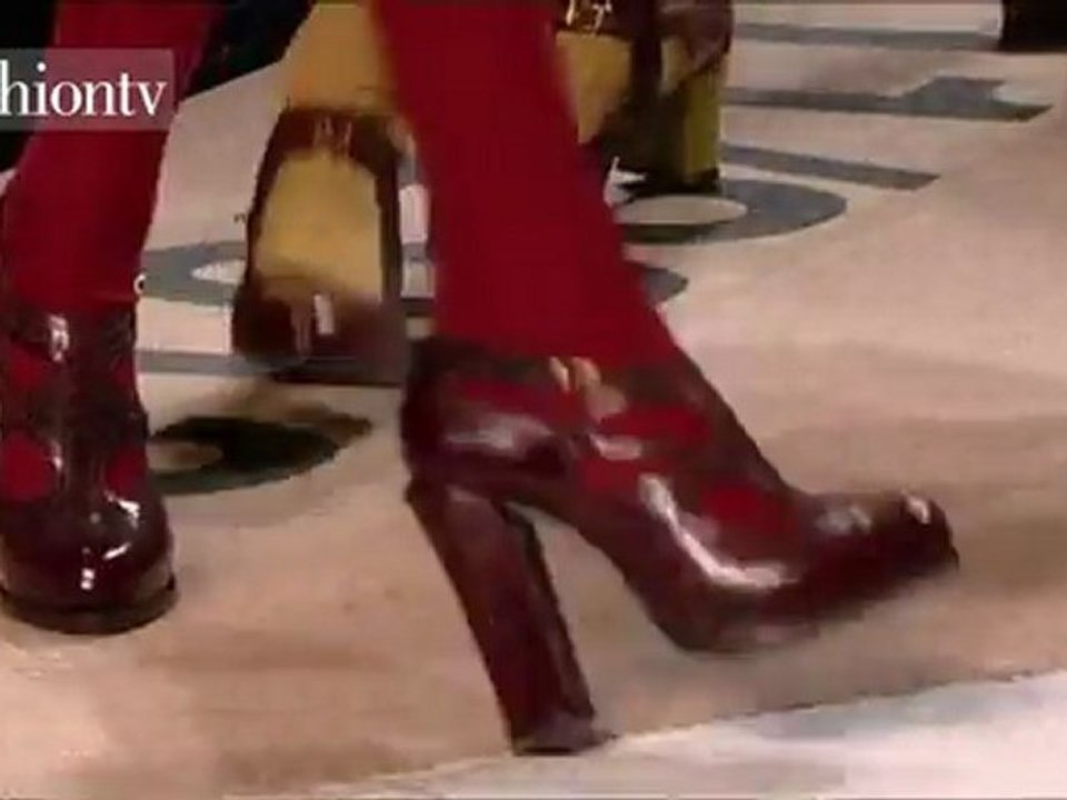 Runway Finales 1 ft Alessandra Ambrosio - Fall 2011 | FTV