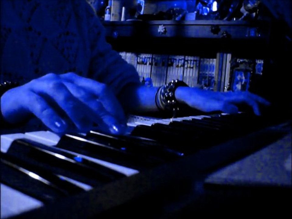 How sweet to be an idiot ? - Piano