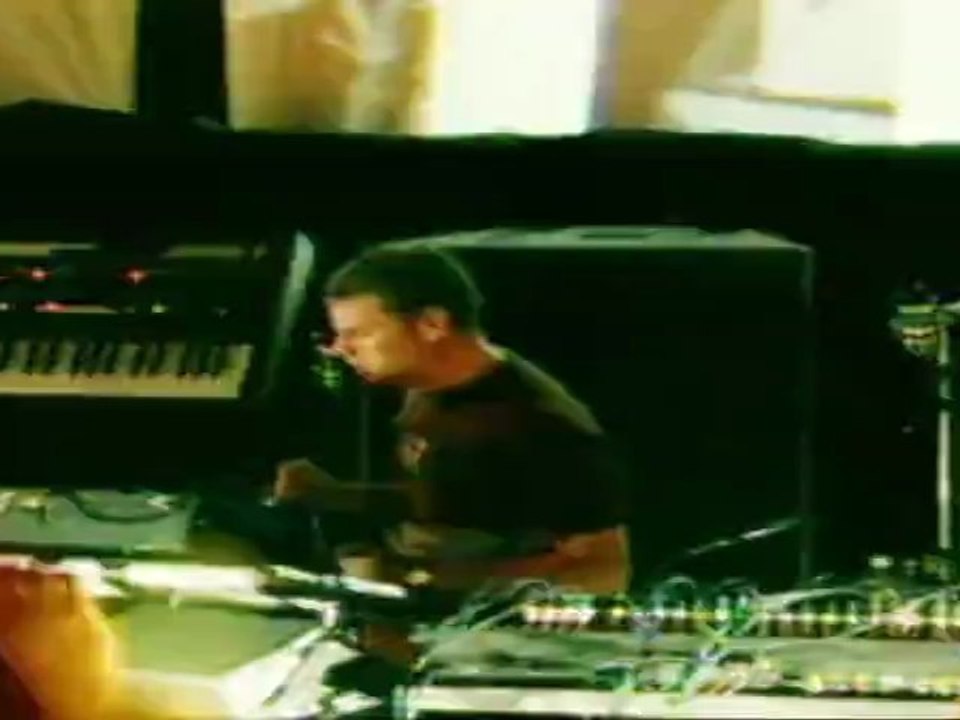The Chemical Brothers - Hey Boy, Hey Girl (Live At Red Rocks 1999)