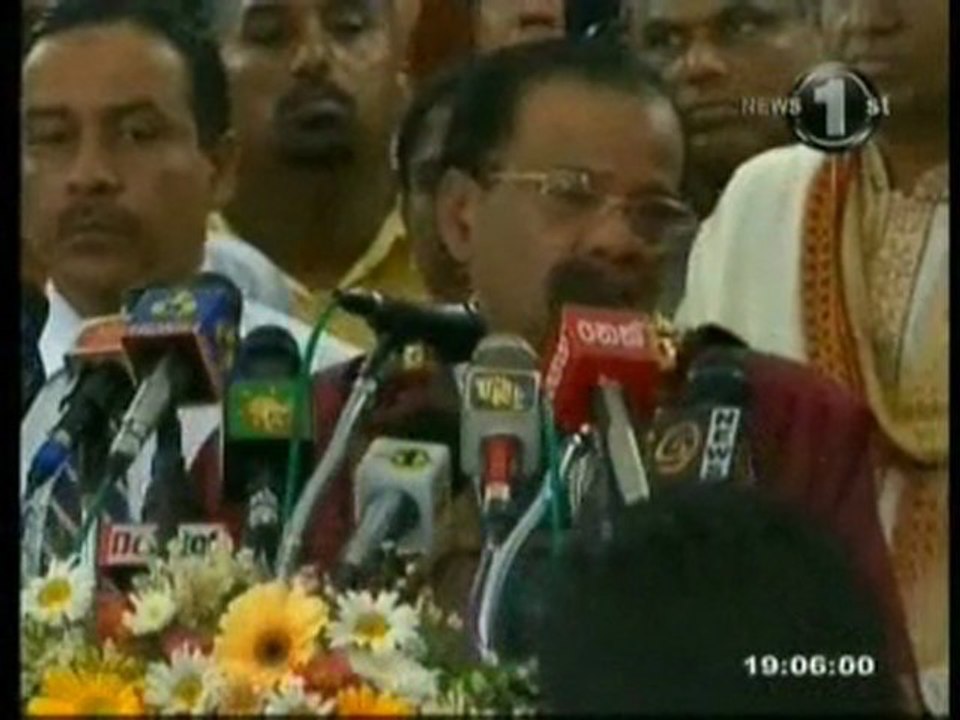 පැහැර ගන්න හැදුවොත් ජනතා බලය පෙන්නනවා