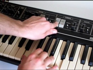 DEMO ROLAND RS09 STRING MACHINE