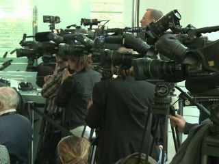 Merkel veut plus de "clarté" de la Grèce sur le programme d'aide