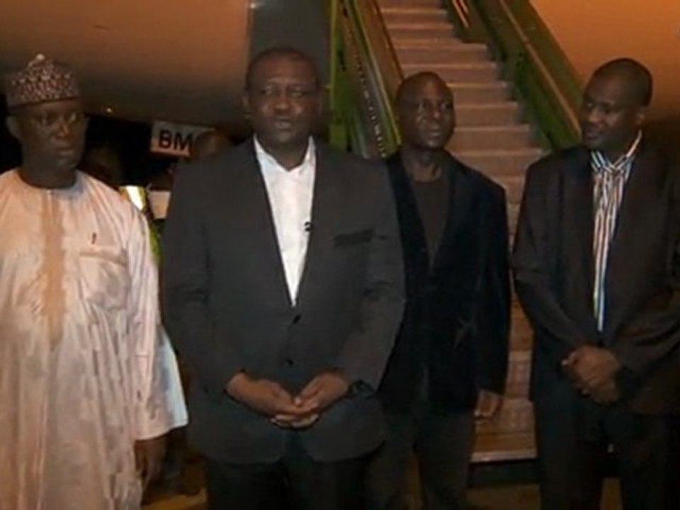 Hamed Bakayoko apporte son soutien aux derniers pèlerins en partance  pour le Hadj