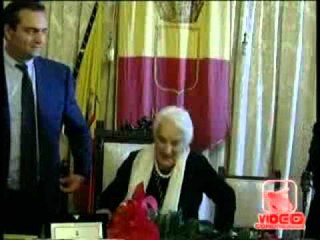 Napoli - Ex dipendente del Comune compie 104 anni