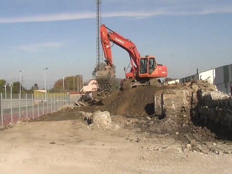 Les tribunes populaires du stade Albert Domec de Carcassonne vont être remplacées d'ici à la fin 2012 !