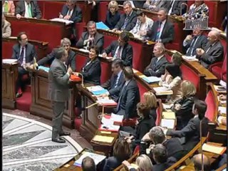 Dominique Dord et Xavier Bertrand - Projet du PS sur les retraites