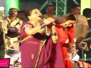 Hot Neetu Chandra Sings A Bhojpuri Song At Chatt Pooja On Juhu Beach