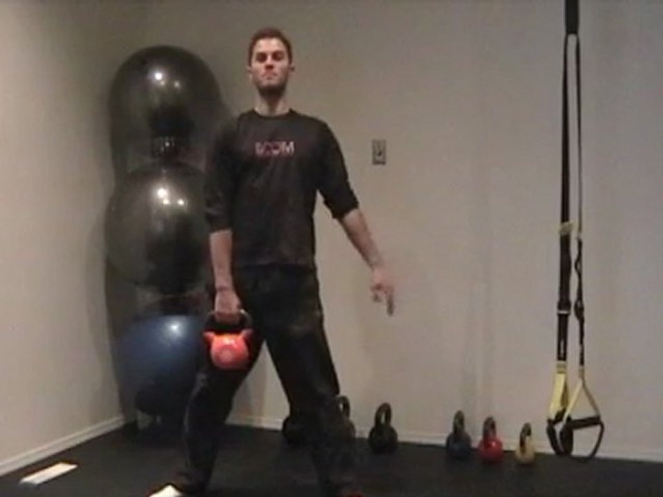 Kettlebell 1 Arm Sumo Squat