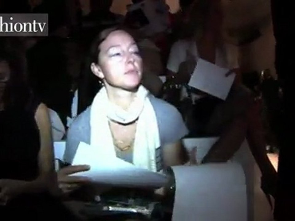 Carven Front Row - Paris Fashion Week Spring 2012 | FTV