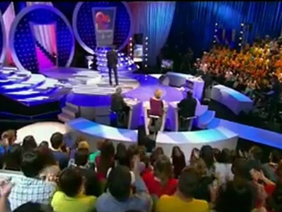 OLIVIER DE BENOIST - "Marine Le Pen contre le prénom Giulia" - 3 novembre 2011