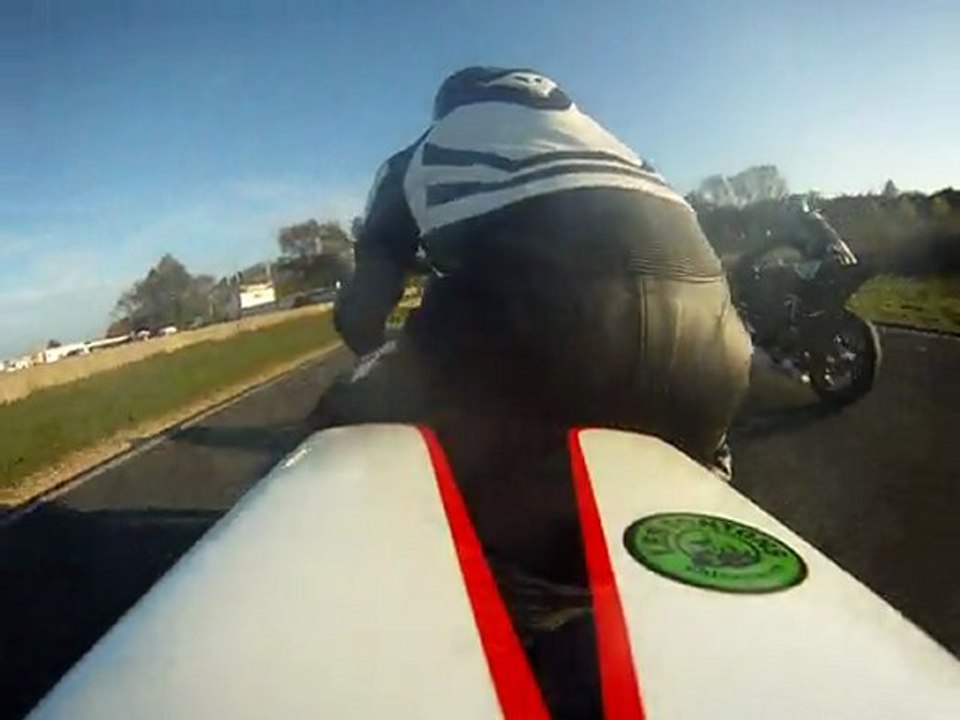 Roulage Carole Moto - Vue arrière