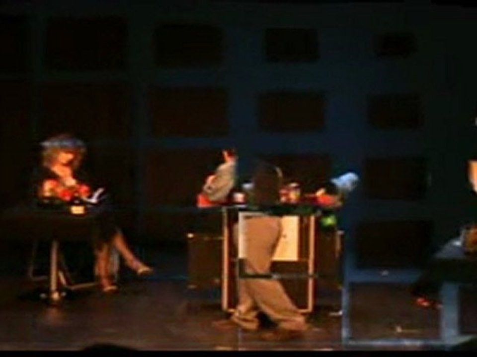 un homme de trop!: Spectacle de Magie poétique (Belgique, France, Grand-Duché de Luxembourg)