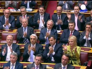 Grèce : Papandréou poussé vers la porte de sortie