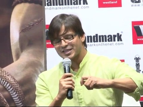 Vivek Oberoi Ready To Go Nude! - Latest Bollywood News