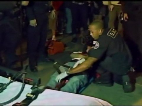 Oakland : Les secours arrivent sur le lieu de l'accident