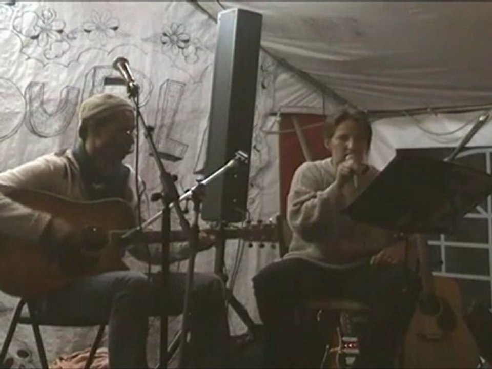 poullailer song festicourli