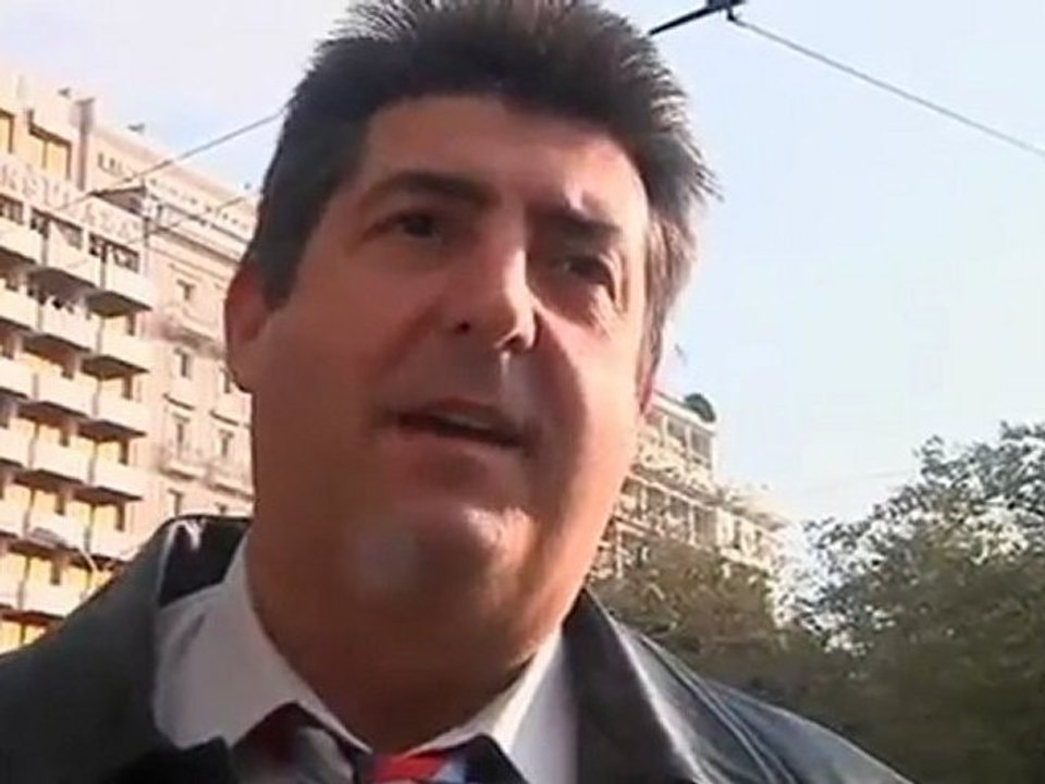 Greeks berate PM Papandreou