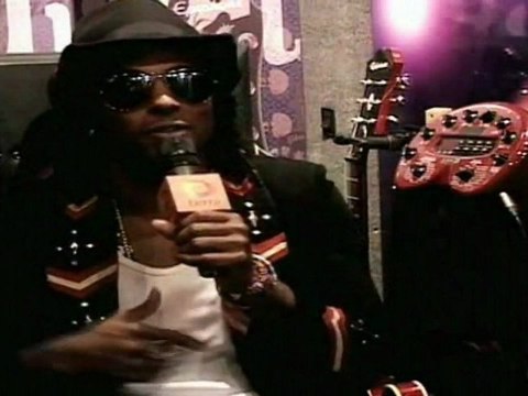 Un Minuto Con: Yotuel Romero (Orishas) para Terra