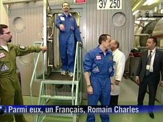 Les premiers pas des astronautes après leur "voyage" sur Mars... dans un fausse capsule spatial dans la banlieue de Moscou