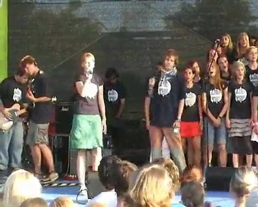 TEN SING Czech Republic 03 Don't Stop Believin' (Glee) @ ETS Festival 2011