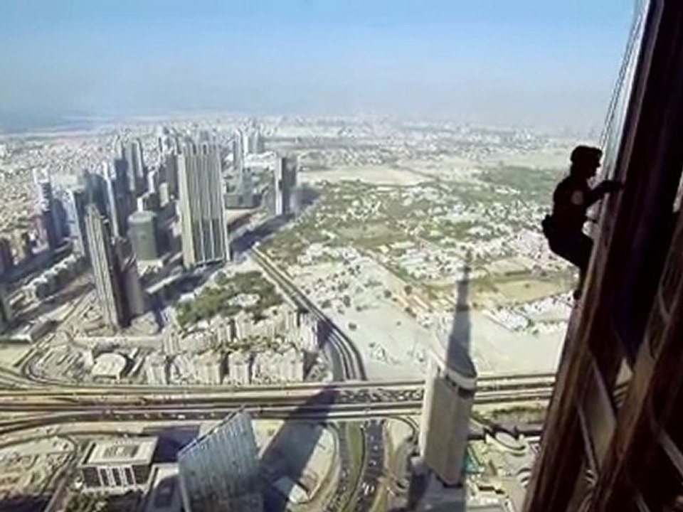 Tom Cruise assure ses propres cascades pour Mission Impossible 4 !