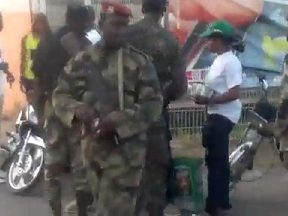 ismael en concert au stade de bouaké