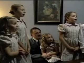 Mladež HDZ-a pjeva svoju himnu (hitler parodija)