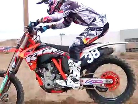 Marvin Musquin RAW