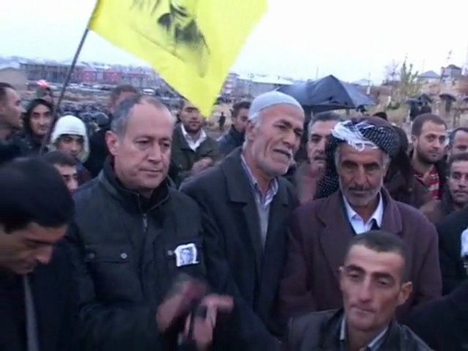 PKK'li Cevdet Örtaş'ın cenaze töreni - YÜKSEKOVA HABER
