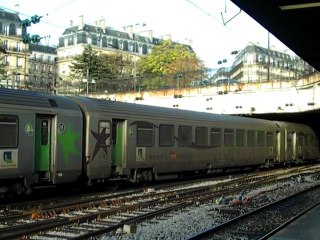 Depart d'un train pour Cherbourg de Paris-St Lazare 30-10-2011