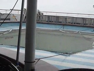 V33- La piscine va déborder !