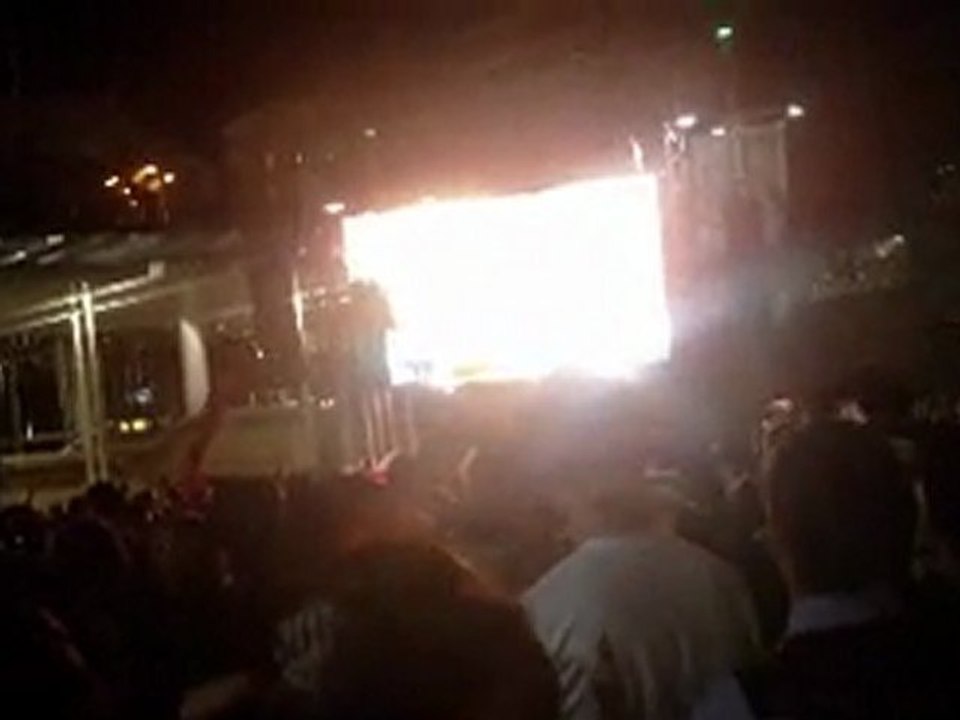 quelques français contre beaucoup de Néo Zelandais à Auckland pour la finale ^^