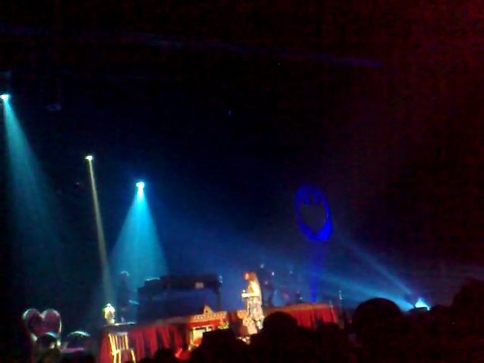 Ceux que l'ont met au monde Lynda Lemay Voiron 3 novembre 2011