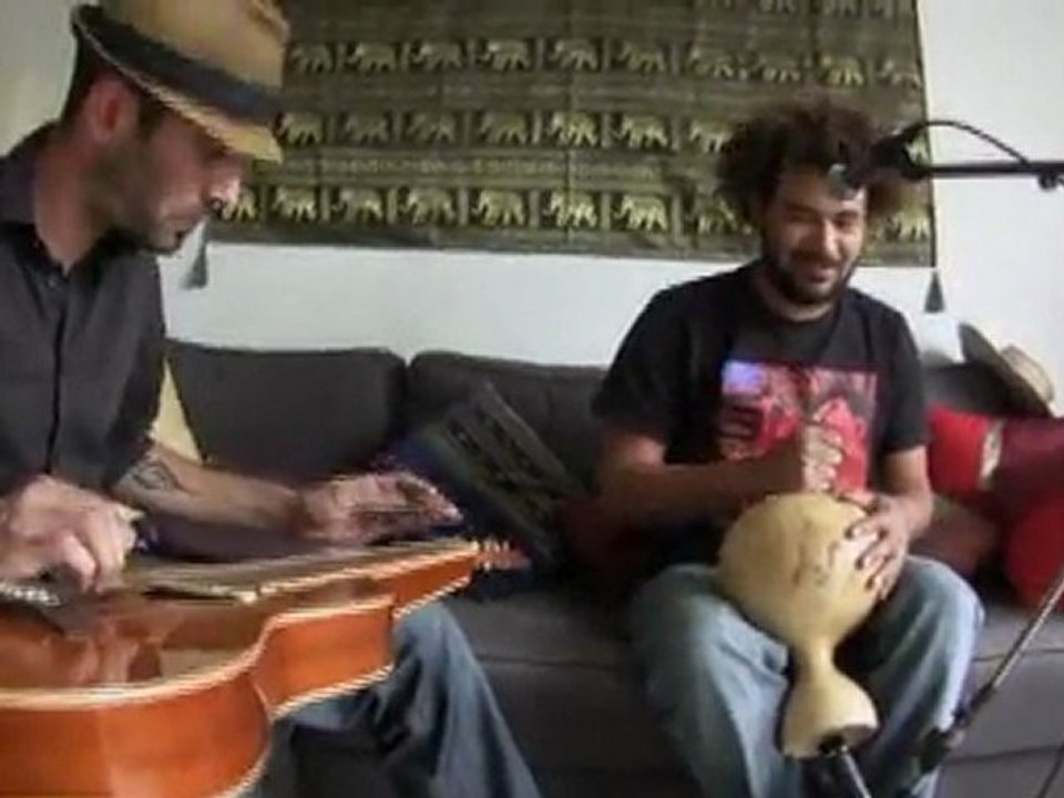 David Le Deunff (Hocus Pocus) chante un titre avec Aymeric Maini