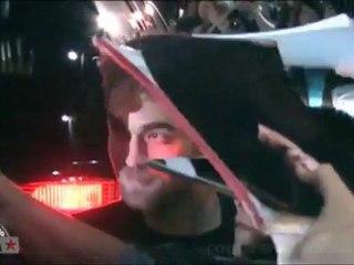 Robert Pattinson drives females fans crazy