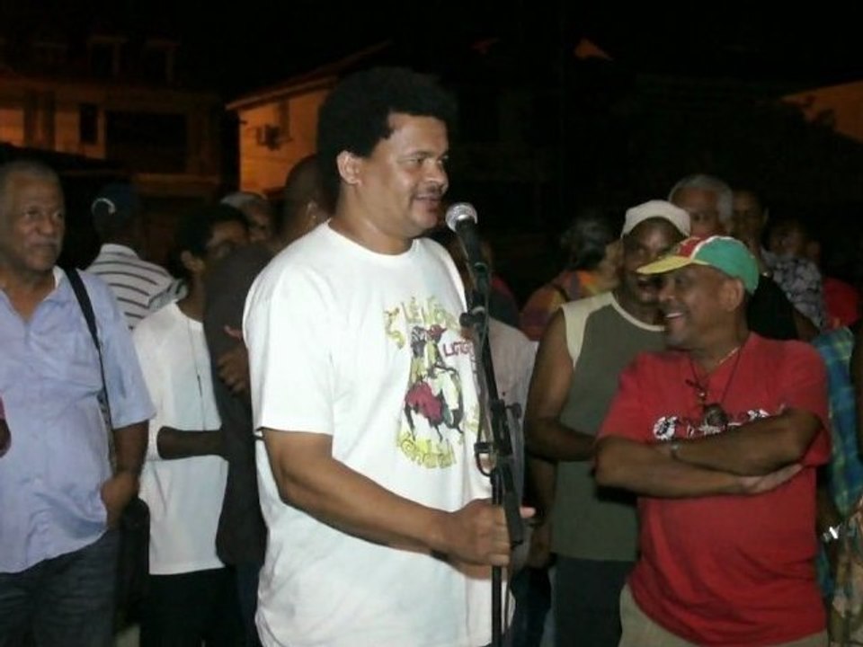 Elie Domota Meeting LKP 04.11.11 BASSE-TERRE