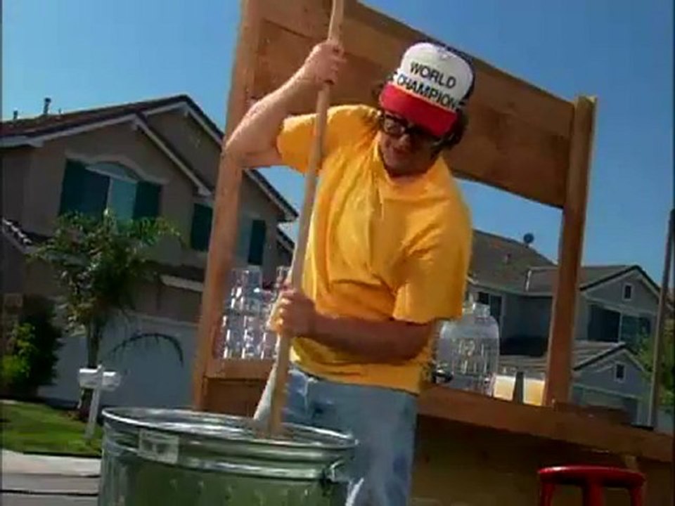 Sketch - Judah Friedlander makes lemonade